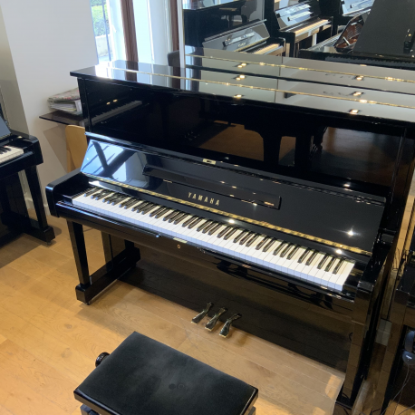 Yamaha U1A