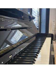 Piano droit Yamaha SU118