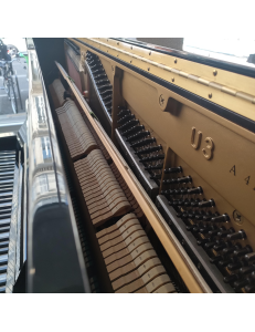 Yamaha U3
