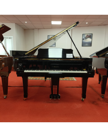 Yamaha C7