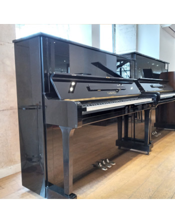 Yamaha U1A