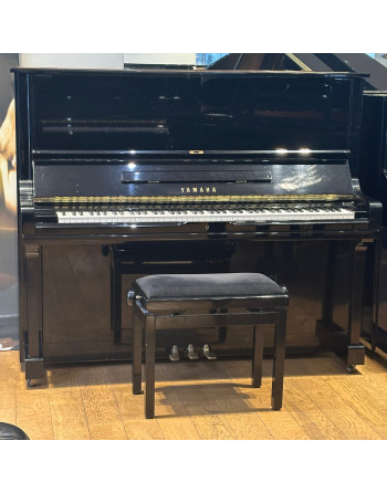 Yamaha U3