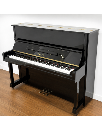Yamaha U10