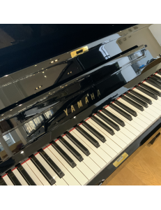 Yamaha U10 Bl laqué noir occasion
